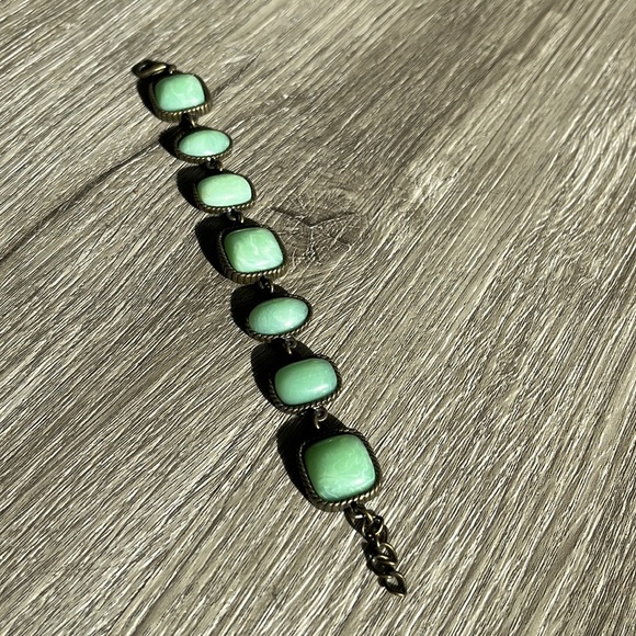 Vintage Green Gemstone Bracelet - Picture 1 of 3